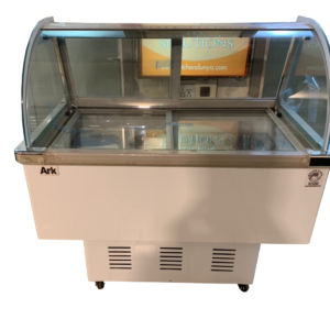 ice cream display 4’ 022