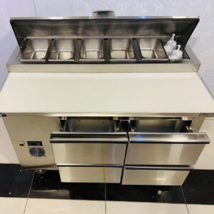 burger assembly station 4’